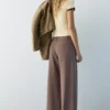 Pantalones elegantes con pinzas Pantalones elegantes con pinzas
