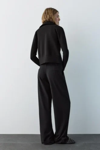 Pantalones elegantes con pinzas