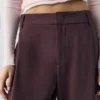 Pantalones elegantes con pinzas Pantalones elegantes con pinzas