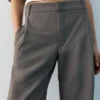 Pantalones elegantes con pinzas Pantalones elegantes con pinzas