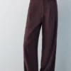 Pantalones elegantes con pinzas Pantalones elegantes con pinzas