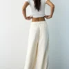 Pantalones entallados con pinzas