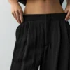 Pantalones entallados con pinzas Pantalones entallados con pinzas