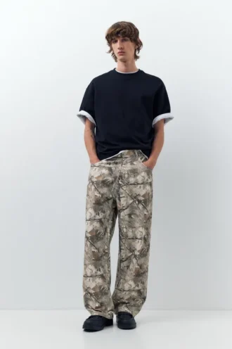 Pantalones estampados con bolsillos
