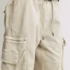 Pantalones jogger cómodos con múltiples bolsillos