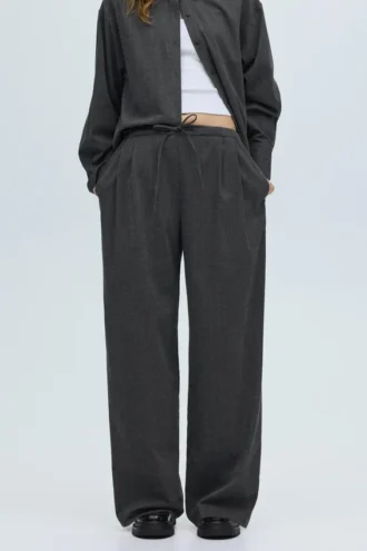 Pantalones jogger de rayas finas Pantalones jogger de rayas finas