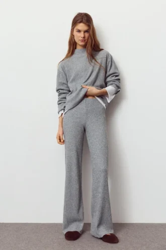 Pantalones rectos de tacto suave