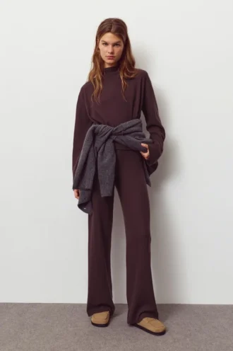 Pantalones rectos de tacto suave Pantalones rectos de tacto suave