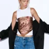 Pañuelo de satén con estampado floral Pañuelo de satén con estampado floral