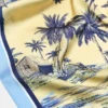 Pañuelo de satén con estampado playero Pañuelo de satén con estampado playero