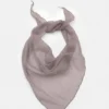 Pañuelo estilo bandana con efecto gasa Pañuelo estilo bandana con efecto gasa