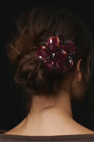 Pinza para el pelo con forma de flor