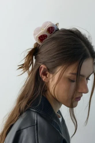 Pinza para el pelo con forma de fresa Pinza para el pelo con forma de fresa