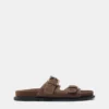 Sandalias con hebilla