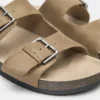 Sandalias con hebilla