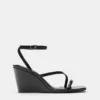 Sandalias de cuña con tiras Sandalias de cuña con tiras