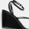 Sandalias de cuña con tiras Sandalias de cuña con tiras