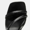 Sandalias de cuña con tiras Sandalias de cuña con tiras