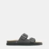 Sandalias de cuero con hebilla