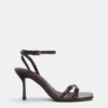 Sandalias de tacón alto con hebillas