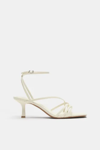 Sandalias de tacón con tiras
