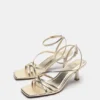 Sandalias de tacón con tiras