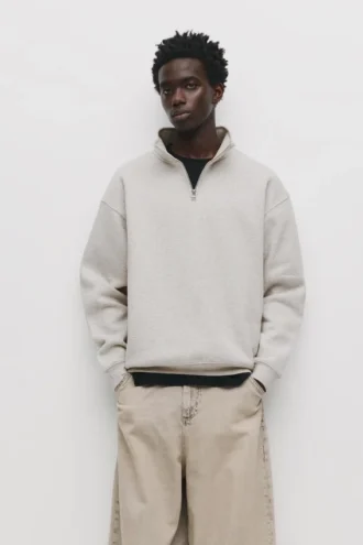 Sudadera básica con cremallera de un cuarto