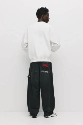 Sudadera básica de cuello redondo