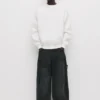 Sudadera básica de cuello redondo
