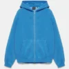 Sudadera con capucha azul y cremallera