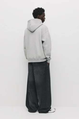 Sudadera con capucha básica