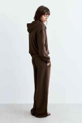 Sudadera con capucha de tacto suave