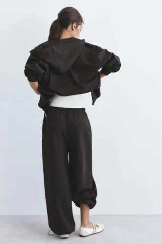 Sudadera con capucha y cremallera