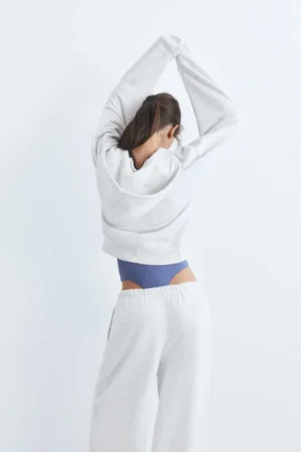 Sudadera con capucha y cremallera