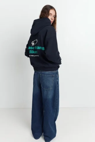 Sudadera con capucha y eslogan de estrellas Sudadera con capucha y eslogan de estrellas