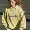 Sudadera con capucha y estampado amarillo Sudadera con capucha y estampado amarillo