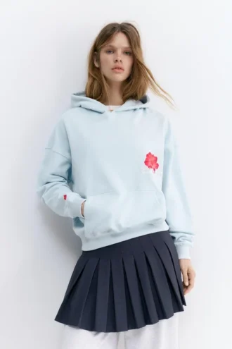 Sudadera con capucha y estampado floral