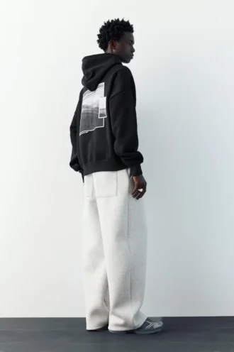 Sudadera con estampado gráfico