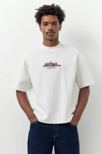Sudadera de manga corta con bordado