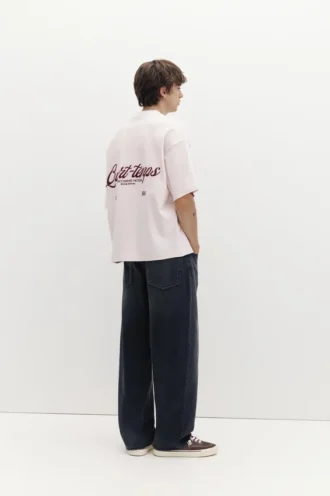 Sudadera de manga corta con gráfico de baloncesto