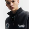 Sudadera Peanuts™ con cremallera de un cuarto Sudadera Peanuts™ con cremallera de un cuarto