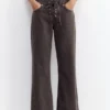 Vaqueros de talle bajo estilo corsario Vaqueros de talle bajo estilo corsario