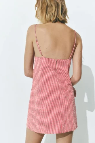 Vestido corto de cuadros vichy con tirantes