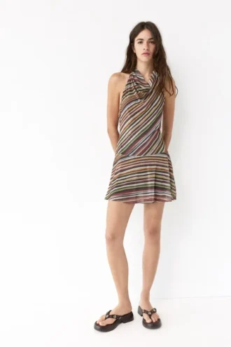 Vestido corto de rayas con cuello halter