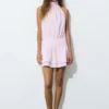 Vestido corto de rayas con cuello halter Vestido corto de rayas con cuello halter