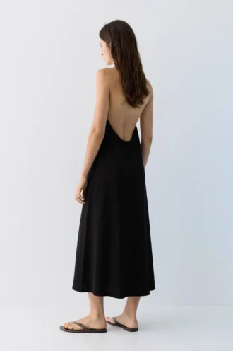 Vestido midi con cuello halter