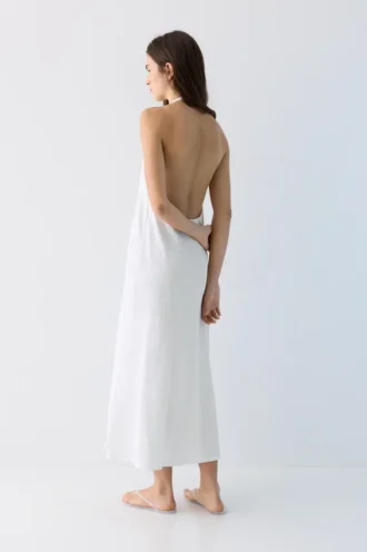 Vestido midi con cuello halter