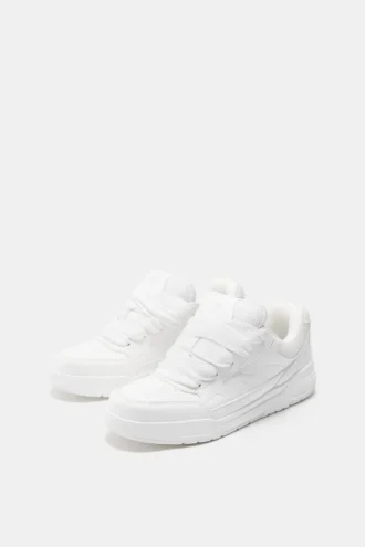 Zapatillas de skate adornadas STWD