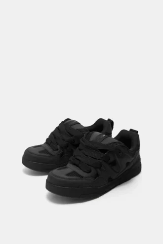 Zapatillas de skate decoradas de STWD