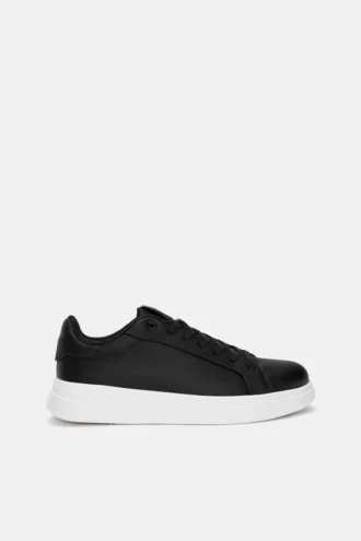Zapatillas deportivas de suela gruesa